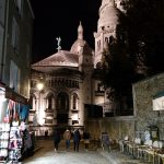 La via verso la Basilica del Sacro Cuore di Montmartre